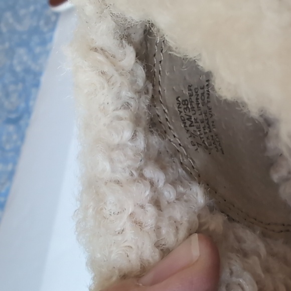 Lucky Brand Black Suede Leather Shoes with Faux Shearling lining size 7.5 Womens - Picture 5 of 7